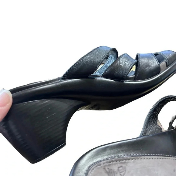 Dansko Slip on Strappy Sandals Size 39 black leather - Picture 11 of 12